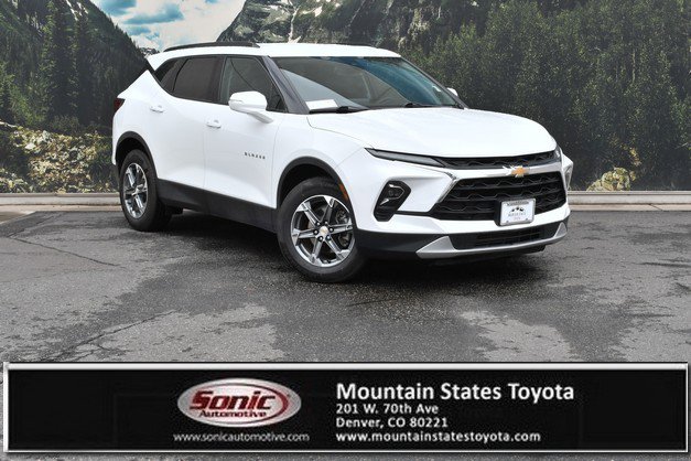 Used 2024 Chevrolet Blazer LT AWD/4WD image 1