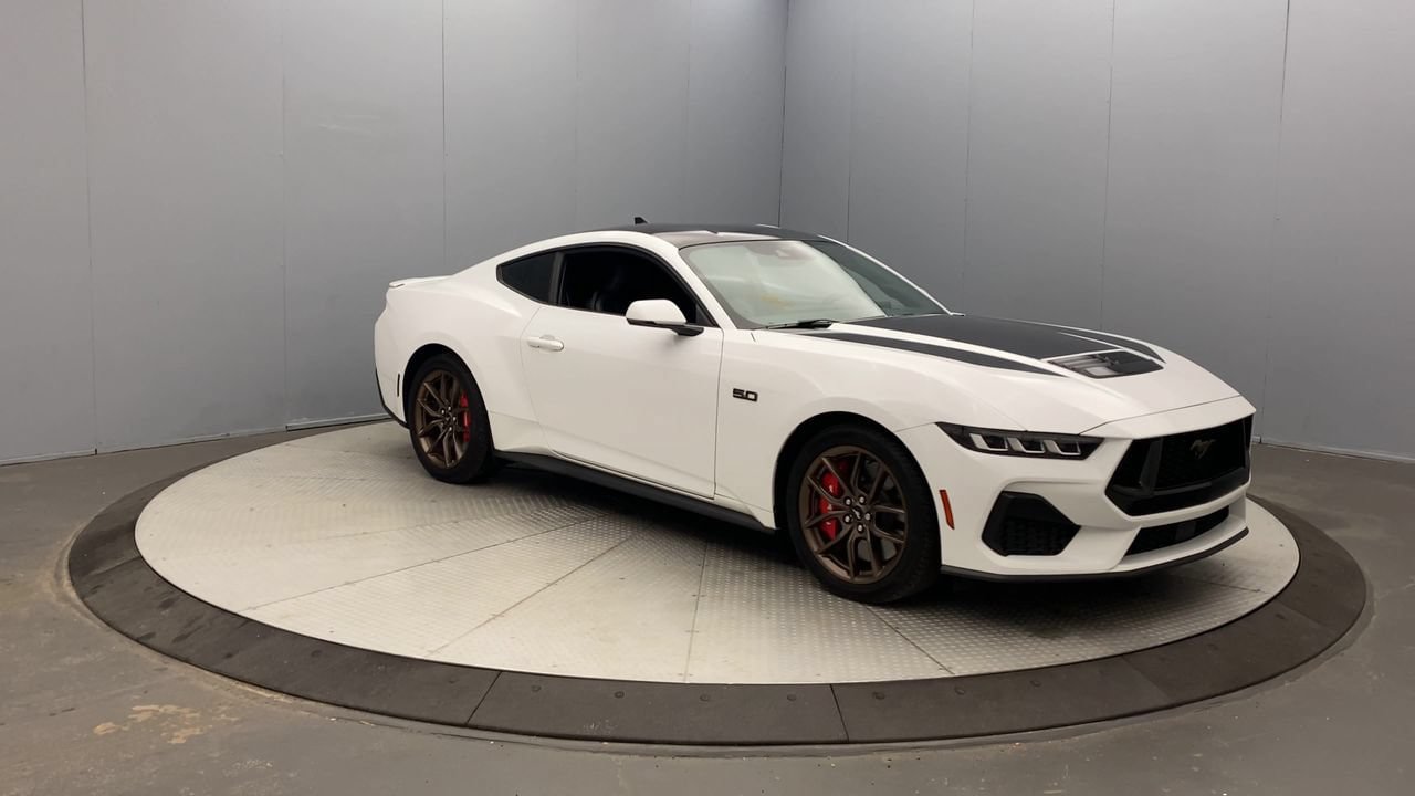 Used 2024 Ford Mustang GT Premium RWD image 7