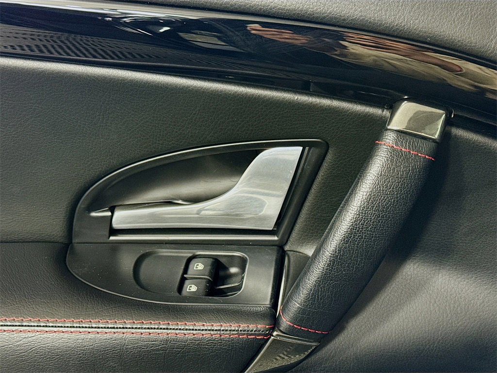 Used 2013 Maserati GranTurismo Sport image 17