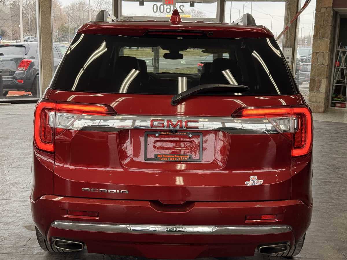 Used 2023 GMC Acadia Denali FWD image 12