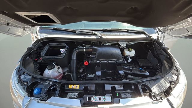 Used 2021 Mercedes-Benz Sprinter 2500 image 33