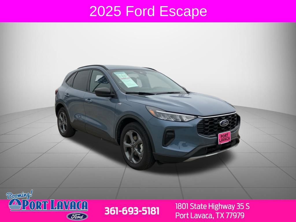 Used 2025 Ford Escape ST-Line w/ Equipment Group 301A