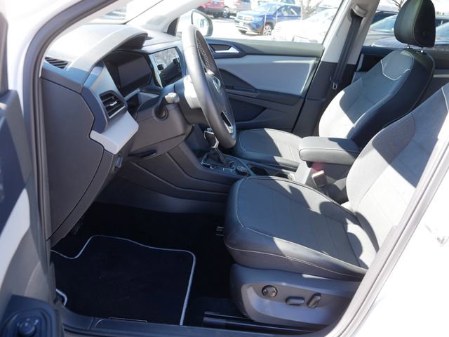 Certified 2023 Volkswagen Taos SE w/ Panoramic Sunroof Package image 13