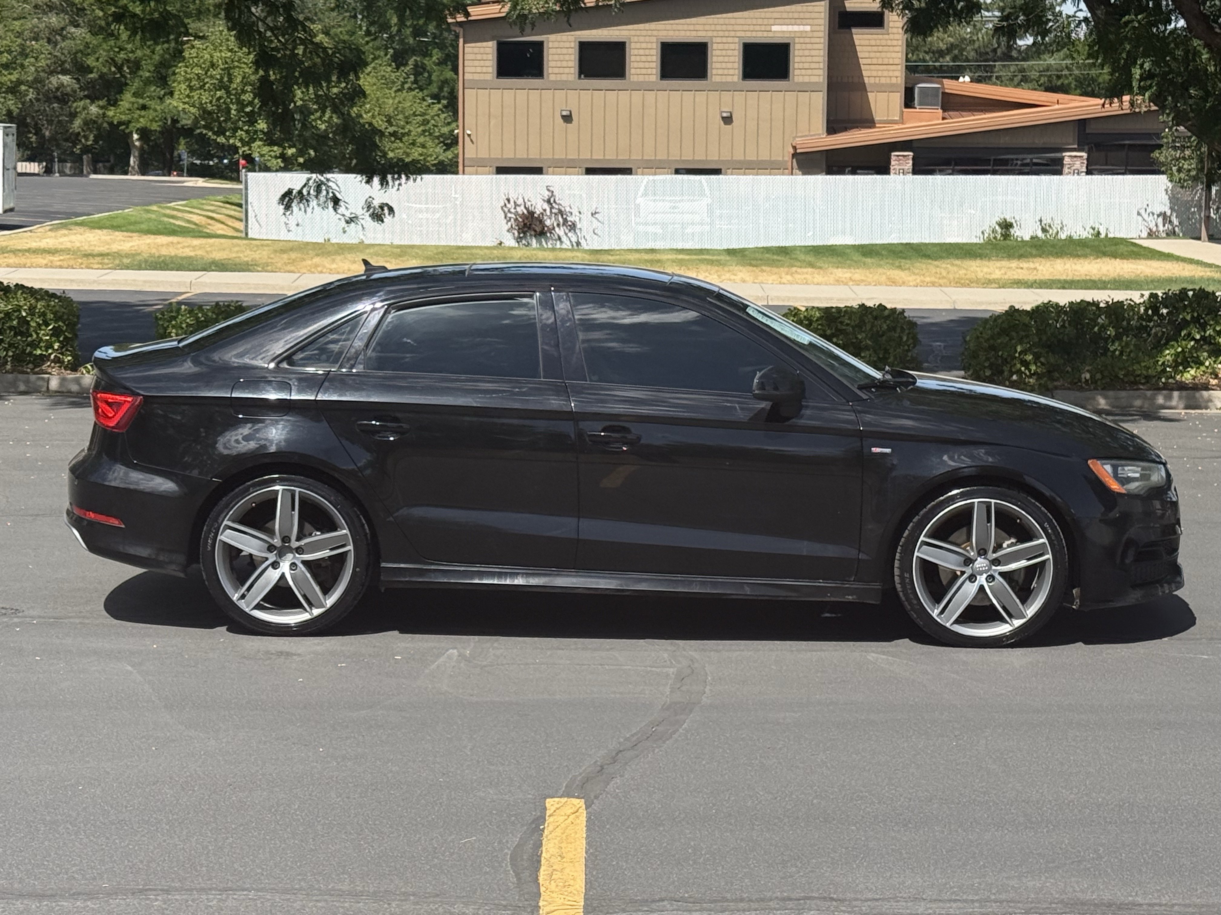 Used 2016 Audi A3 1.8T Premium FWD image 3