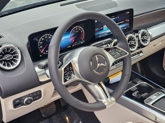 New 2026 Mercedes-Benz GLB 250 4MATIC image 15