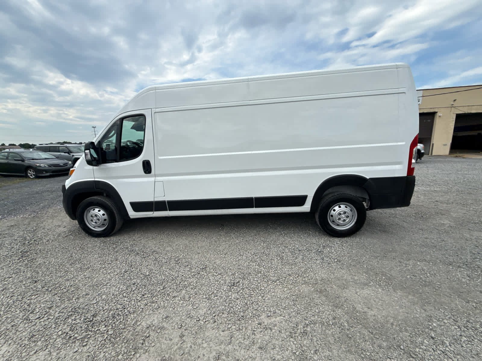 Used 2023 RAM ProMaster 2500 FWD image 6