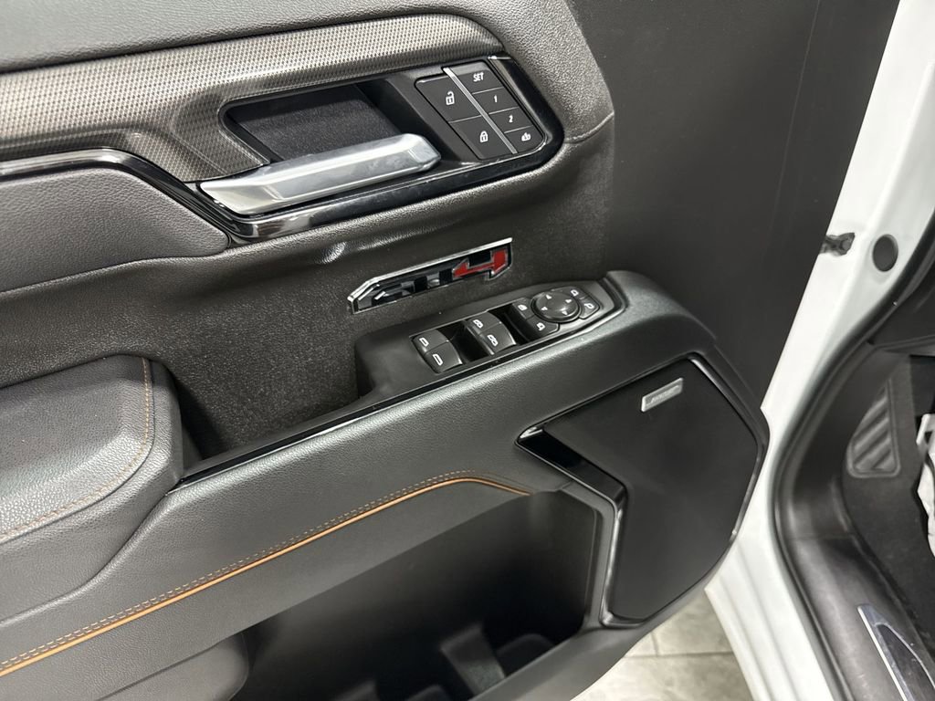 Used 2025 GMC Sierra 1500 AT4 image 24