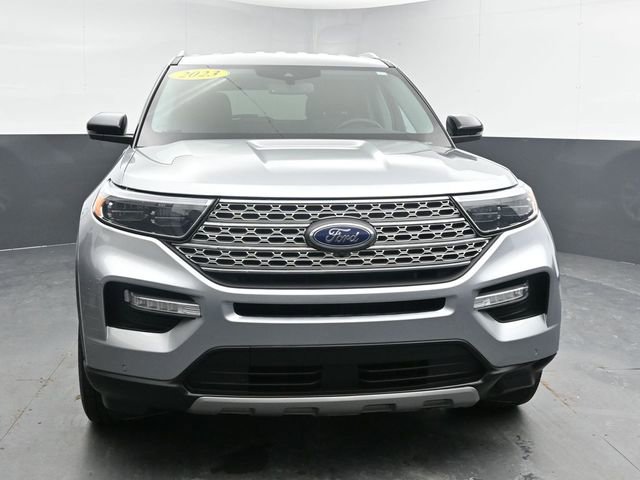Used 2023 Ford Explorer Limited w/ Equipment Group 301A image 3