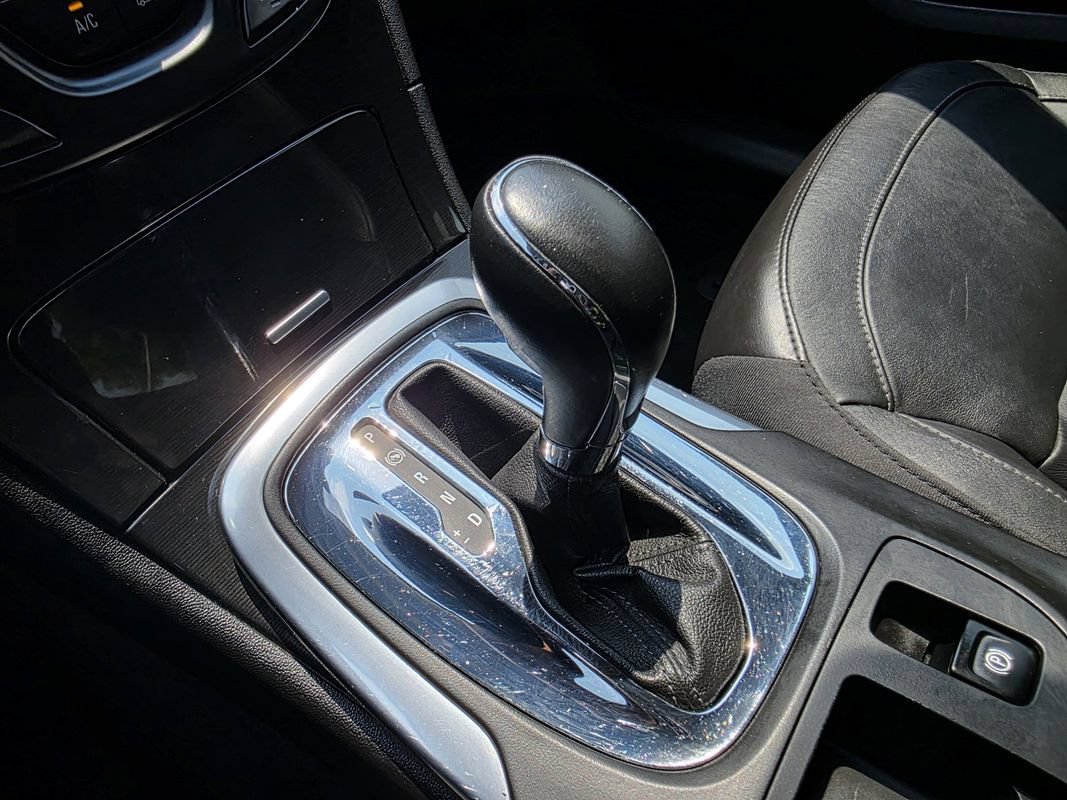 Used 2016 Buick Regal Premium AWD/4WD image 21