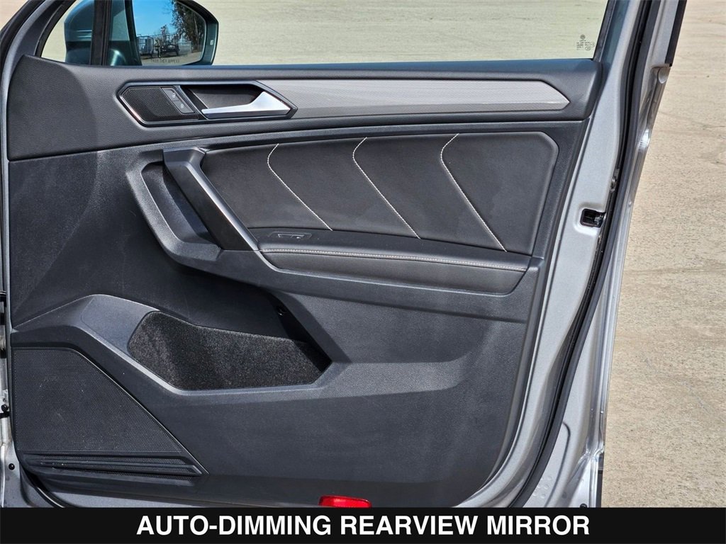 Used 2022 Volkswagen Tiguan SE image 31