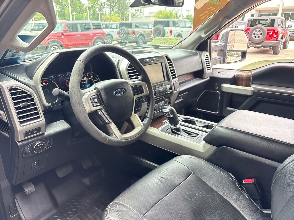 Used 2015 Ford F150 Lariat w/ Equipment Group 502A Luxury AWD/4WD image 6