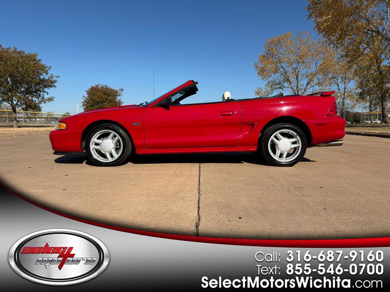 Used 1994 Ford Mustang GT RWD image 1