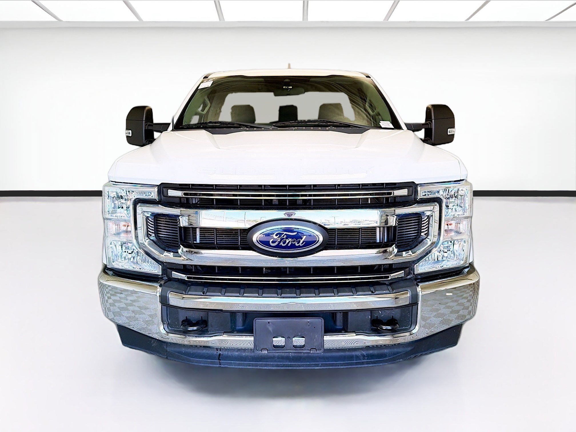 Used 2022 Ford F250 XLT RWD image 2