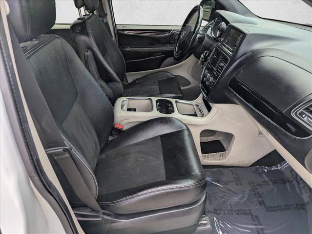 Used 2020 Dodge Grand Caravan SXT FWD image 20