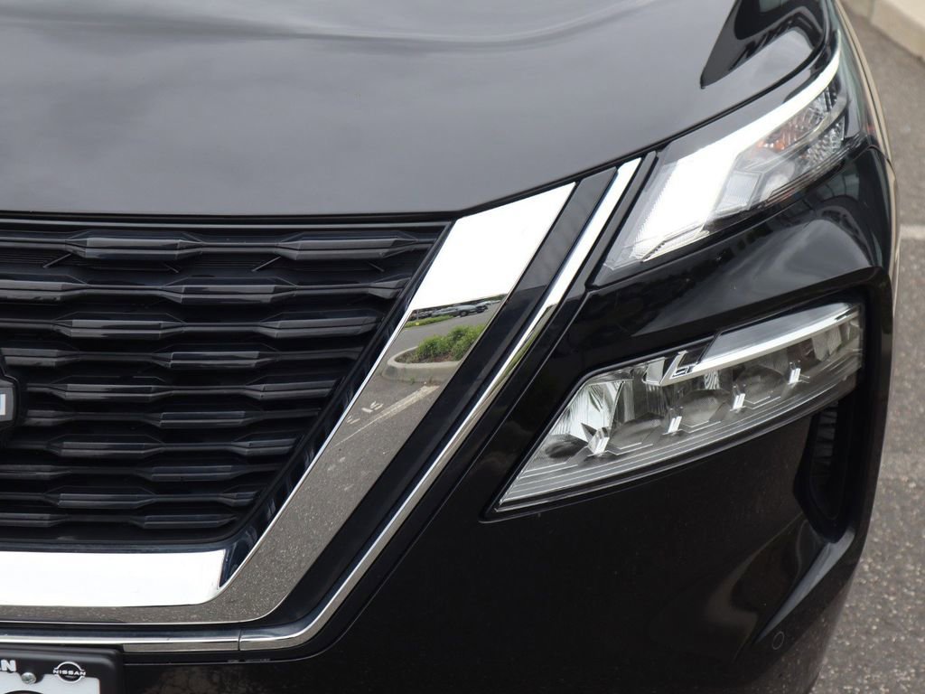 Certified 2023 Nissan Rogue SL w/ SL Premium Package image 12