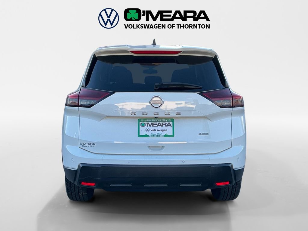 Used 2024 Nissan Rogue S image 4