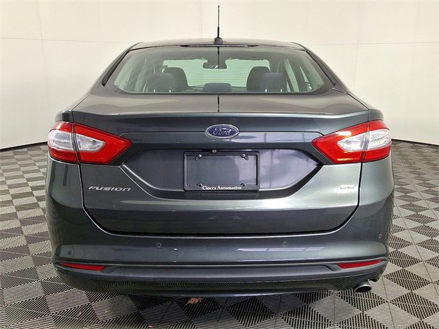 Used 2015 Ford Fusion SE image 8