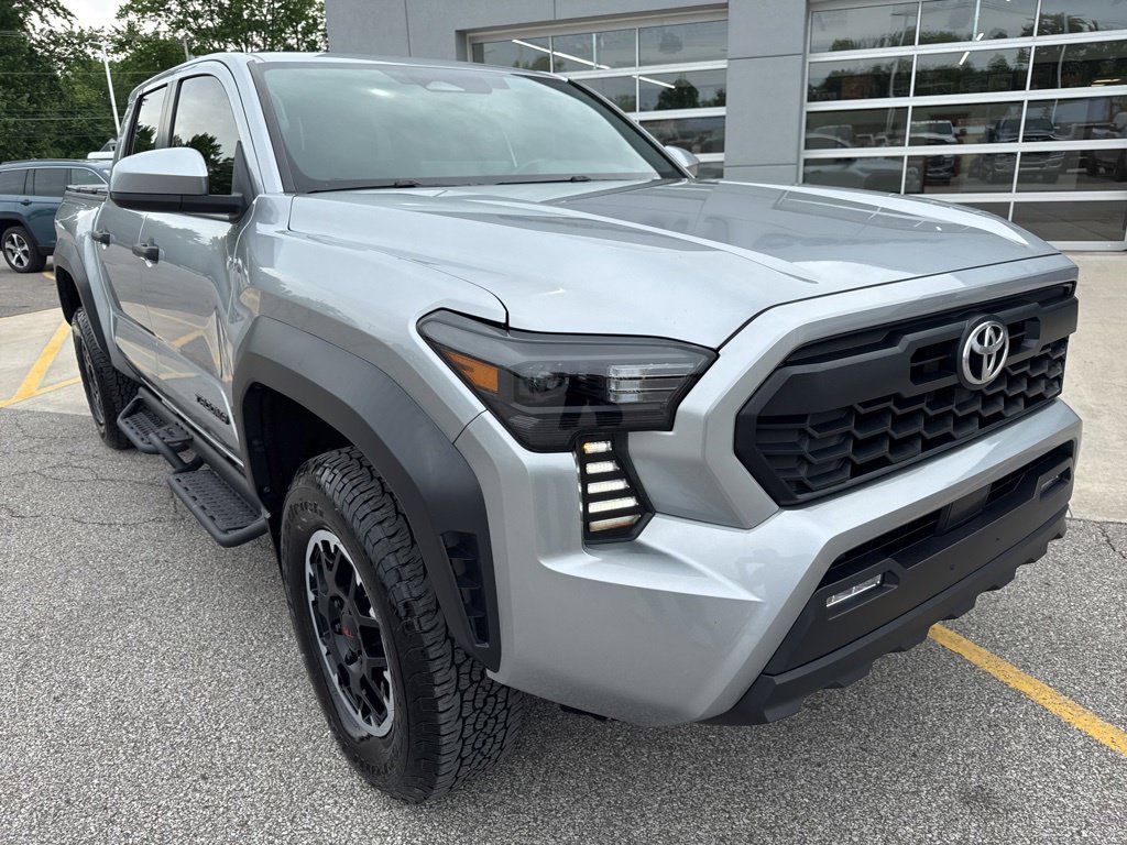 Used 2024 Toyota Tacoma TRD Off-Road AWD/4WD image 14