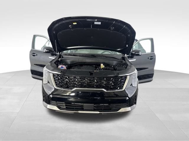 Certified 2025 Kia Sorento S w/ Panoramic Sunroof Package image 13