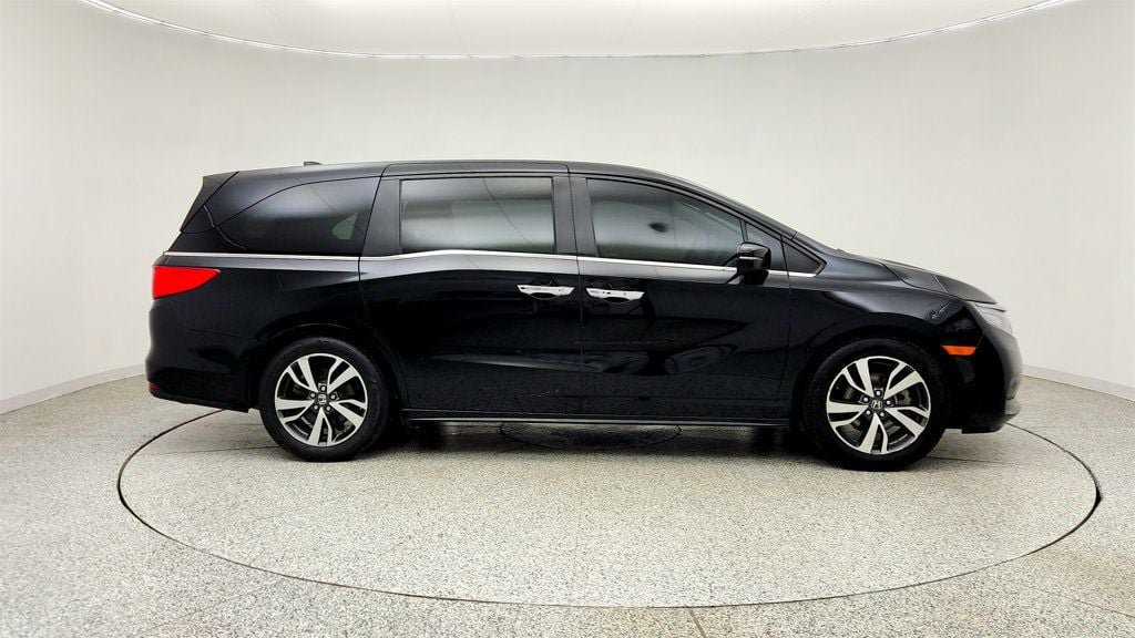 Used 2023 Honda Odyssey Touring image 4