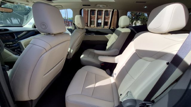 Used 2020 Cadillac XT6 Premium Luxury FWD image 20