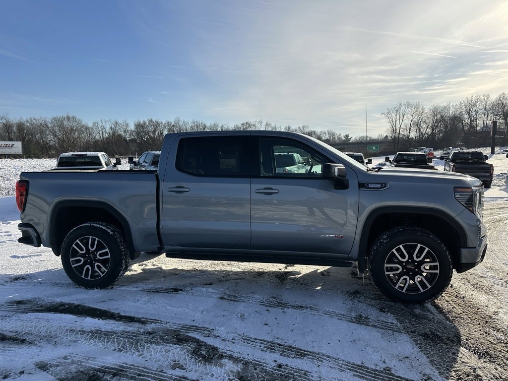 Used 2025 GMC Sierra 1500 AT4 w/ AT4 Premium Package image 4