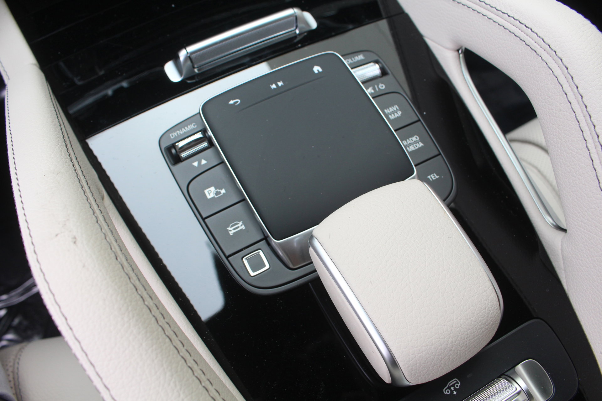 New 2026 Mercedes-Benz GLS 580 4MATIC image 32