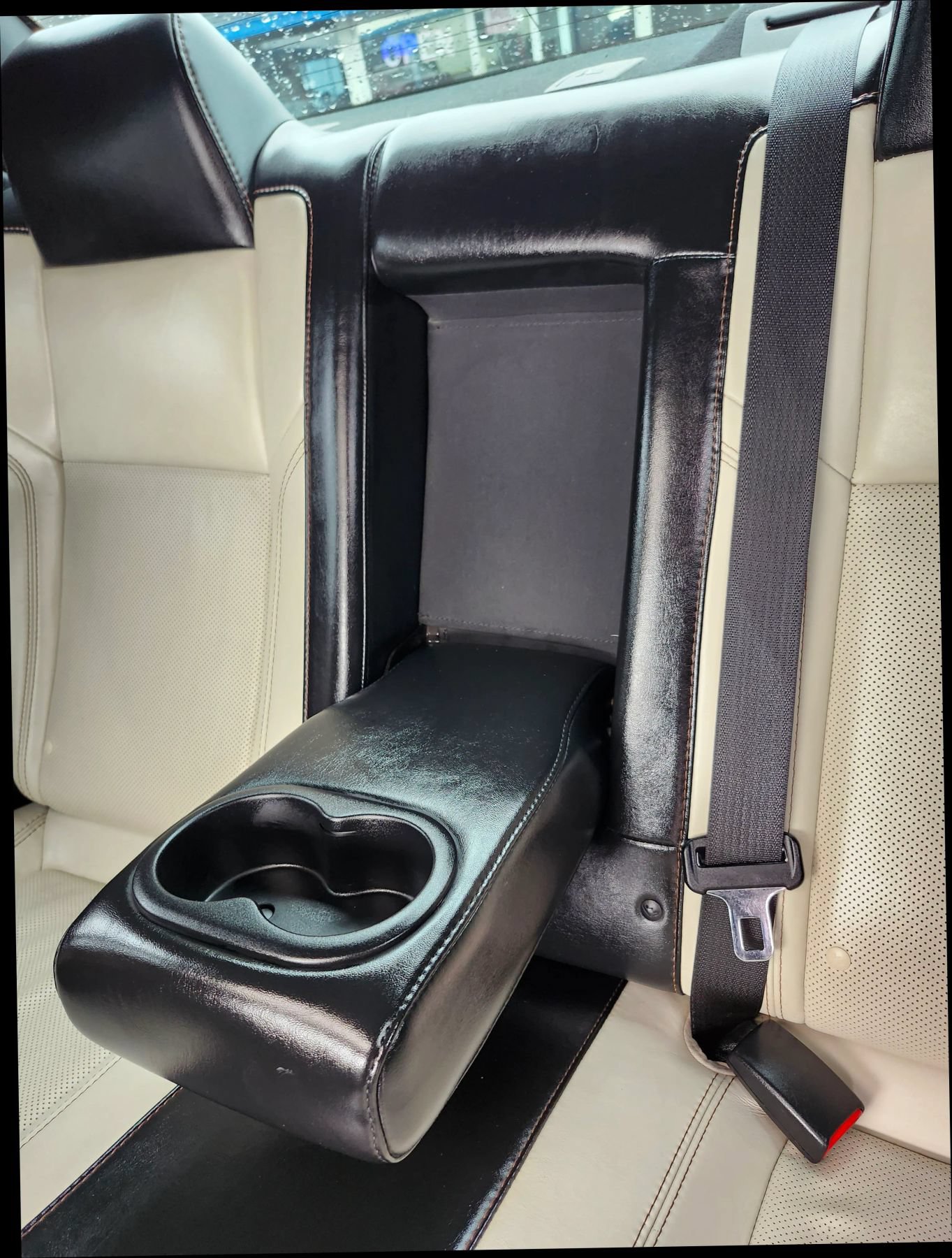 Used 2017 Dodge Challenger R/T Plus RWD image 13