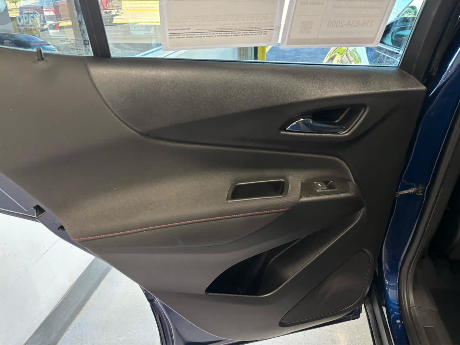 Used 2022 Chevrolet Equinox RS AWD/4WD image 31