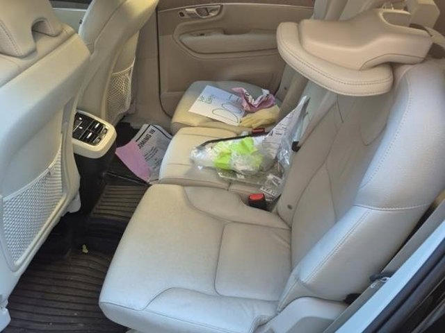 Used 2023 Volvo XC90 B6 Plus w/ Protection Package Premier image 15