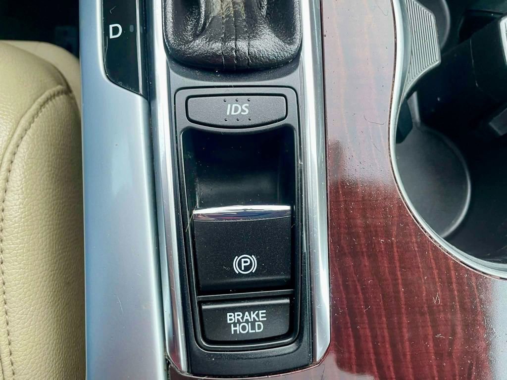 Used 2015 Acura TLX image 29