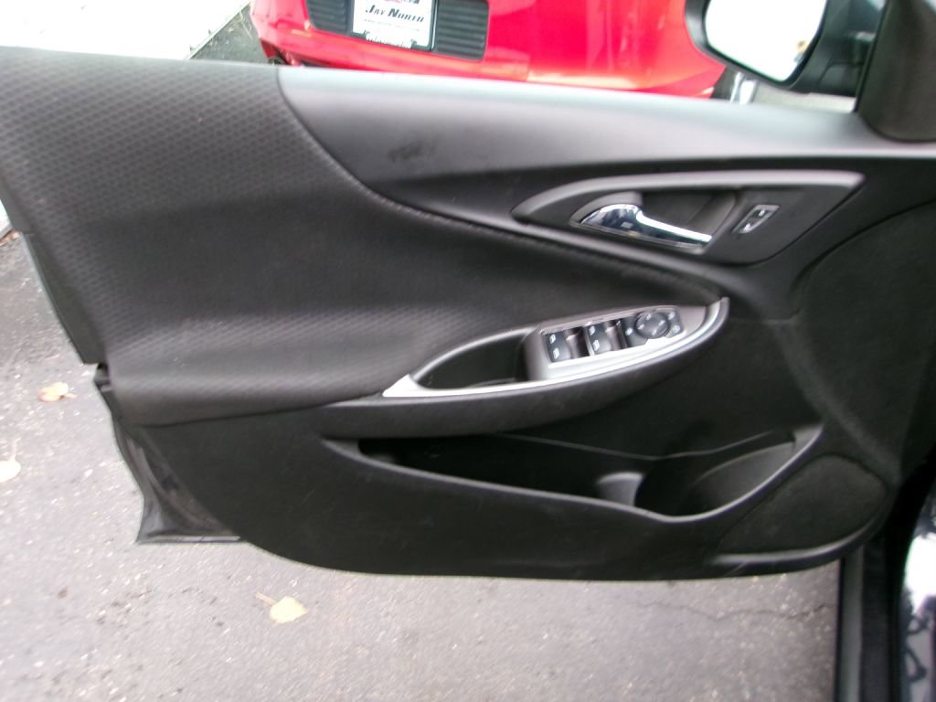 Used 2023 Chevrolet Malibu LT image 8