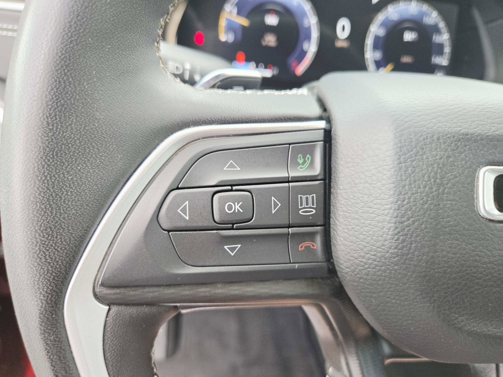 Used 2024 Jeep Grand Cherokee Altitude image 22