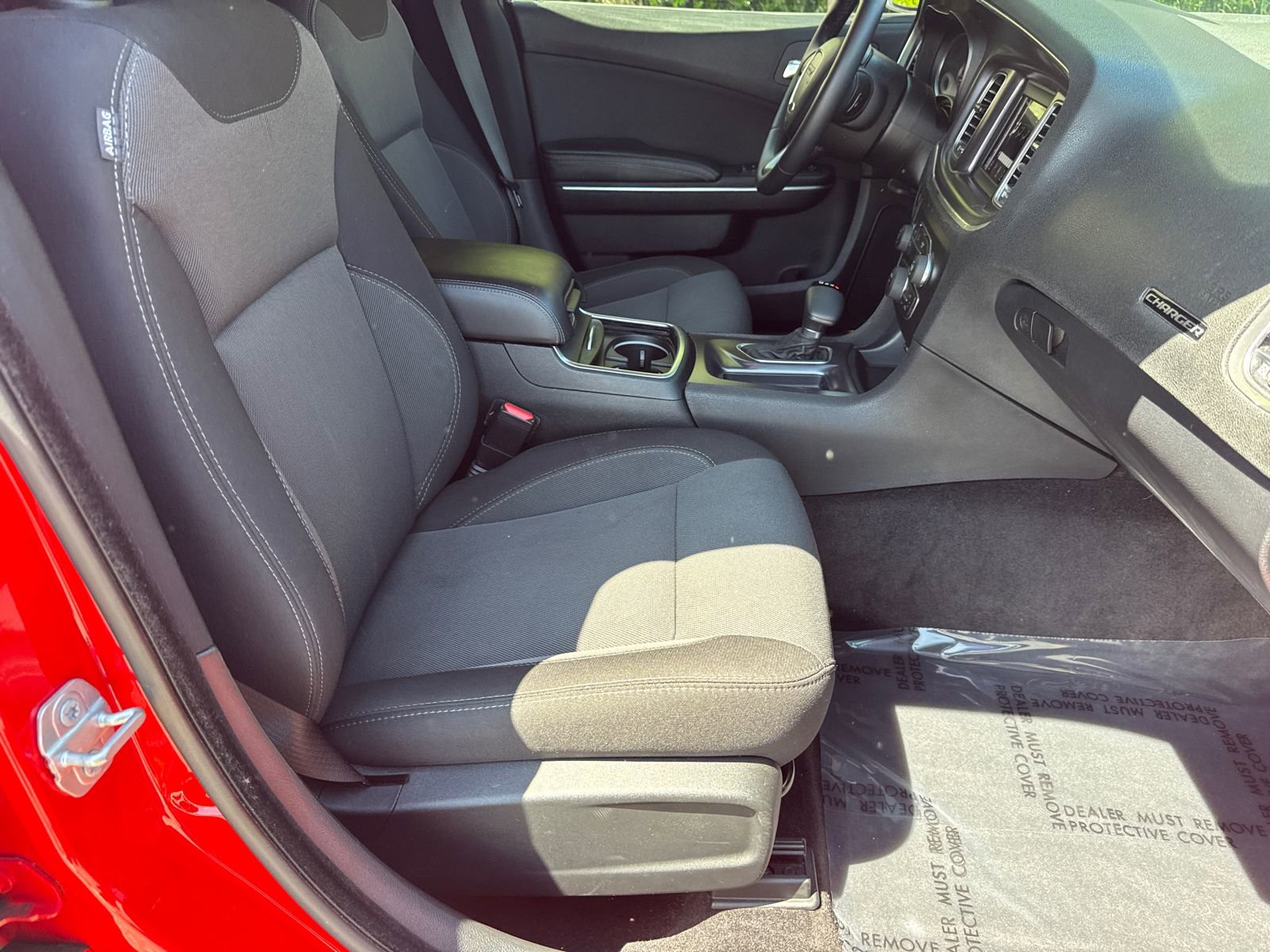 Used 2018 Dodge Charger SXT RWD image 13