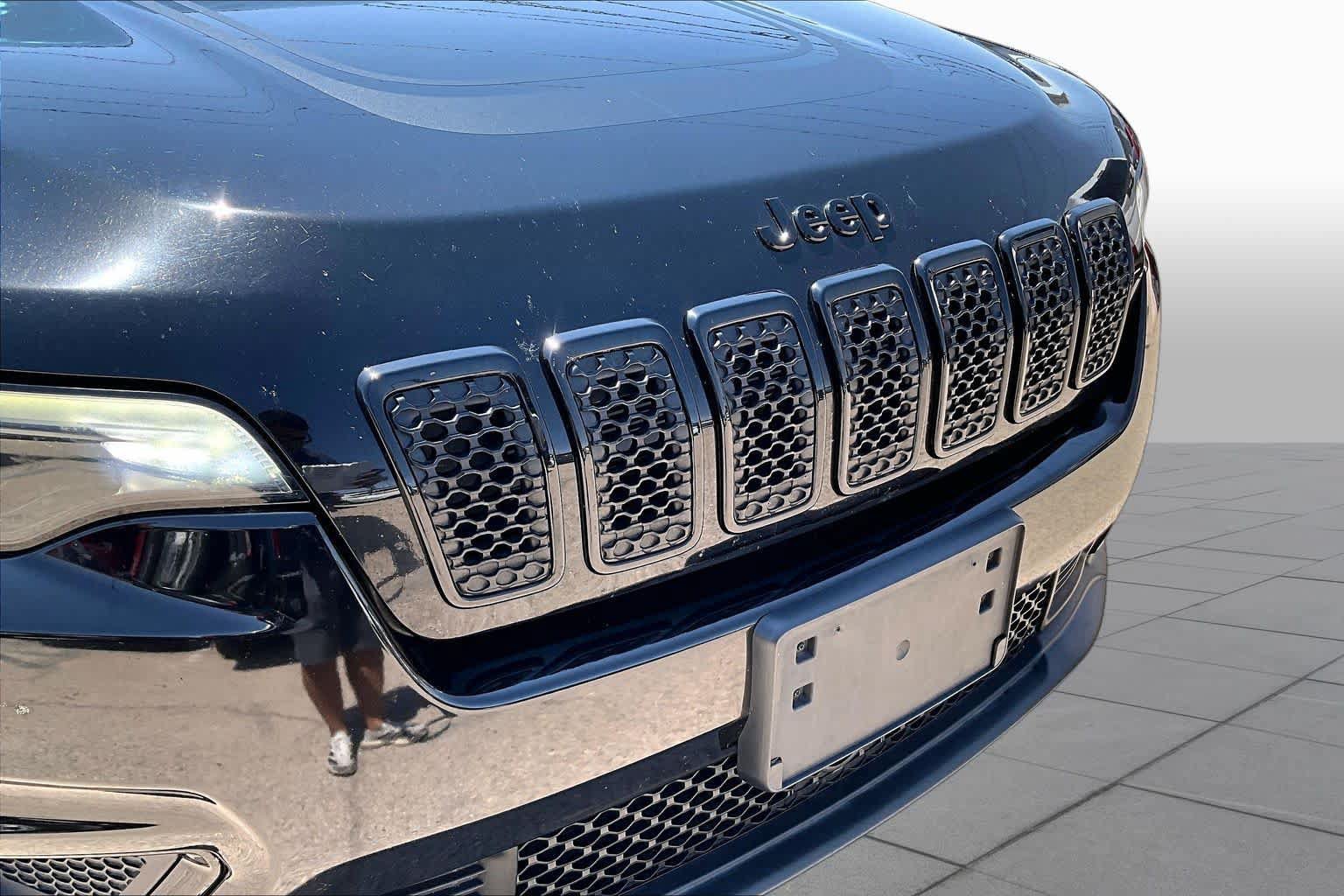 Used 2022 Jeep Cherokee Latitude AWD/4WD image 25