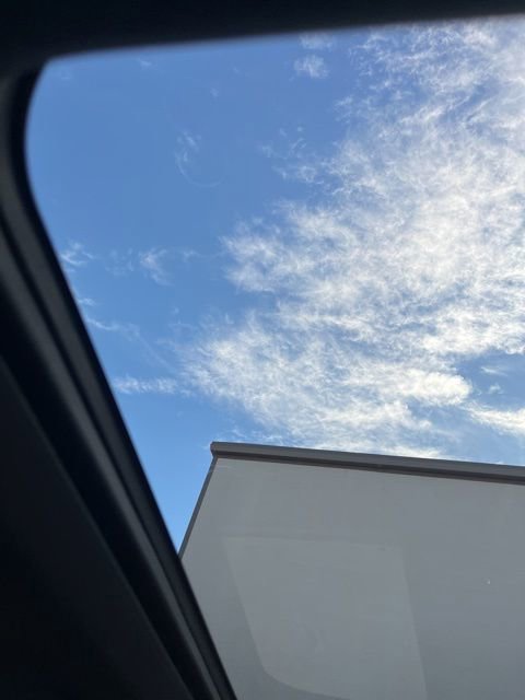 Used 2023 Chevrolet Suburban High Country w/ Advanced Technology Package image 18