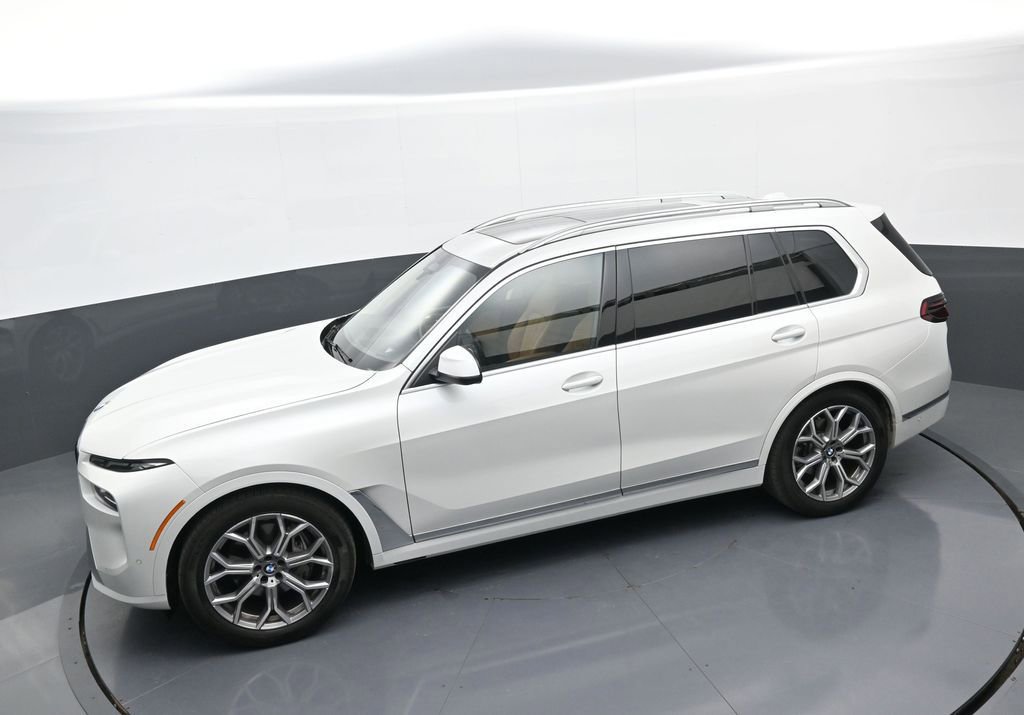 Used 2026 BMW X7 xDrive40i AWD/4WD image 34