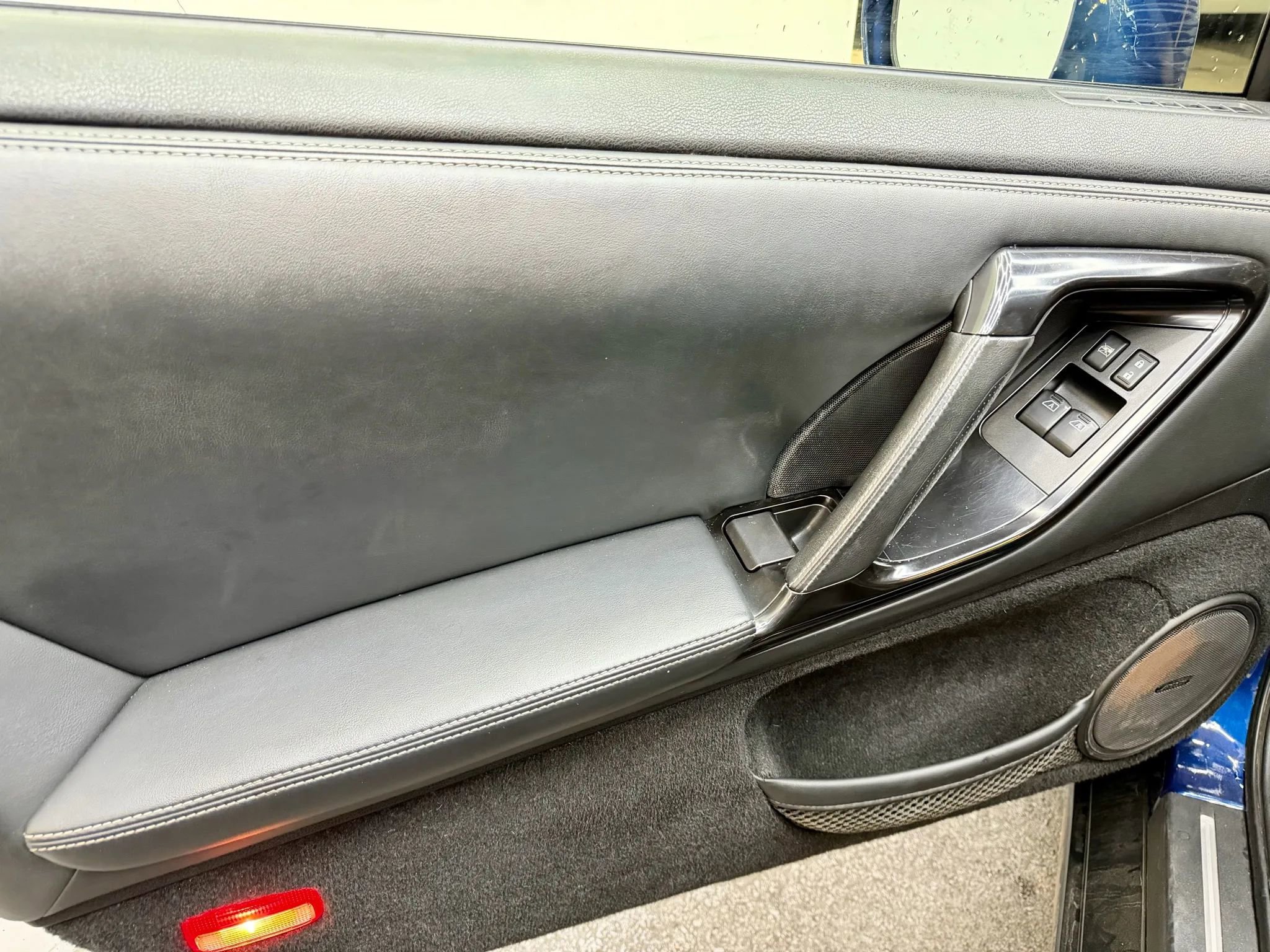 Used 2015 Nissan GT-R Premium image 8