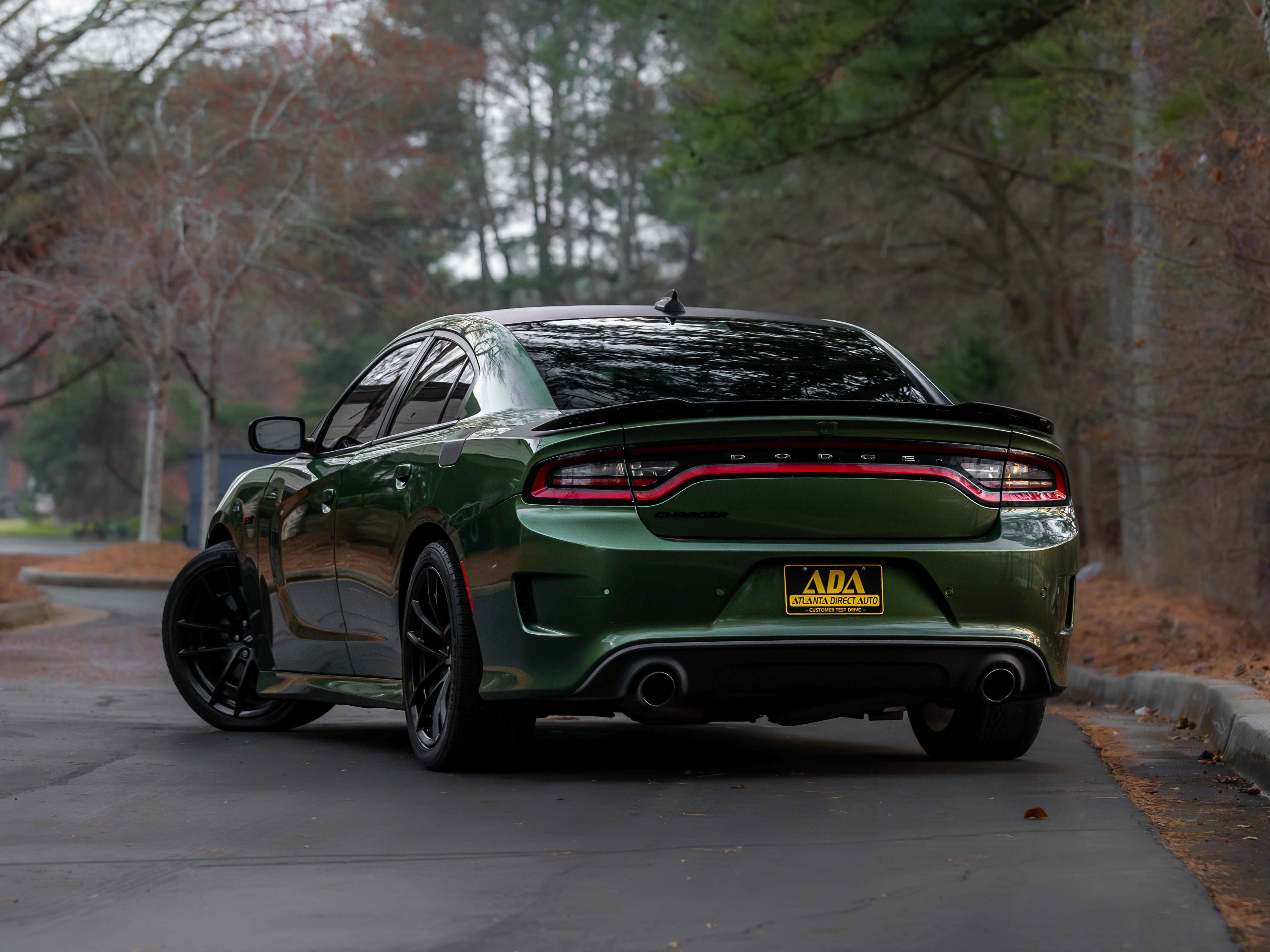 Used 2018 Dodge Charger R/T RWD image 3