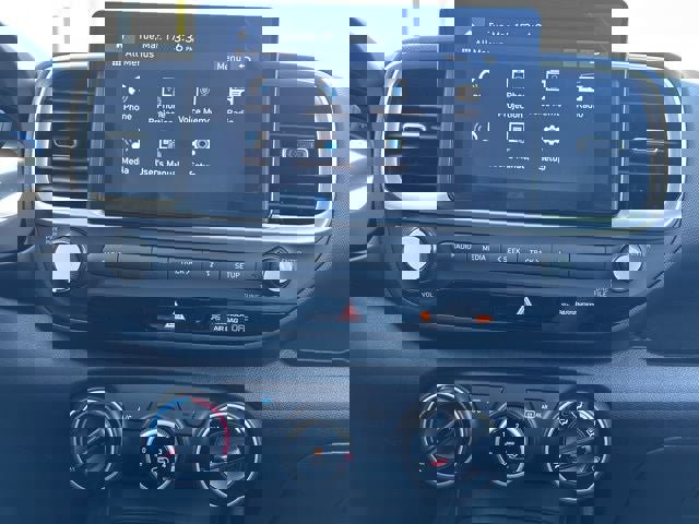 New 2026 Hyundai Venue SE image 8