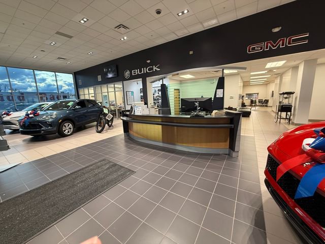 Certified 2023 Chevrolet Equinox RS w/ RS Leather Package image 37