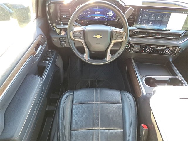 Used 2024 Chevrolet Silverado 3500 High Country image 11