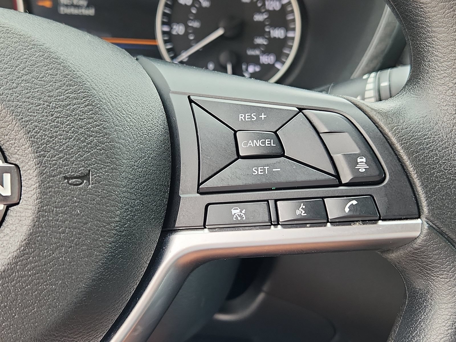 Used 2024 Nissan Sentra SV FWD image 21