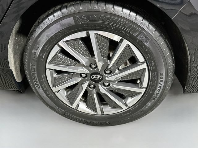 Used 2021 Hyundai Ioniq Limited FWD image 31