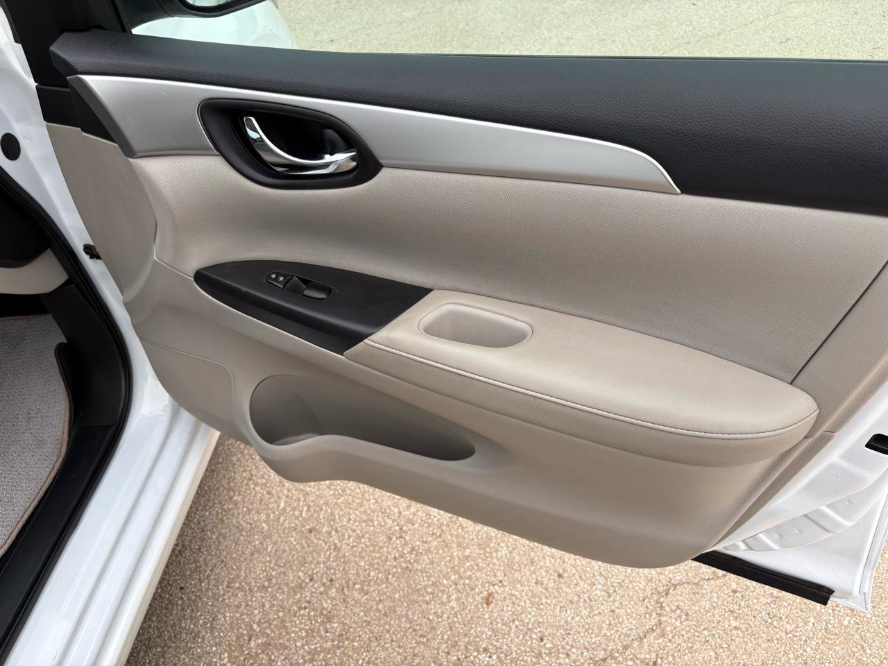Used 2017 Nissan Sentra S w/ S Style Package FWD image 19