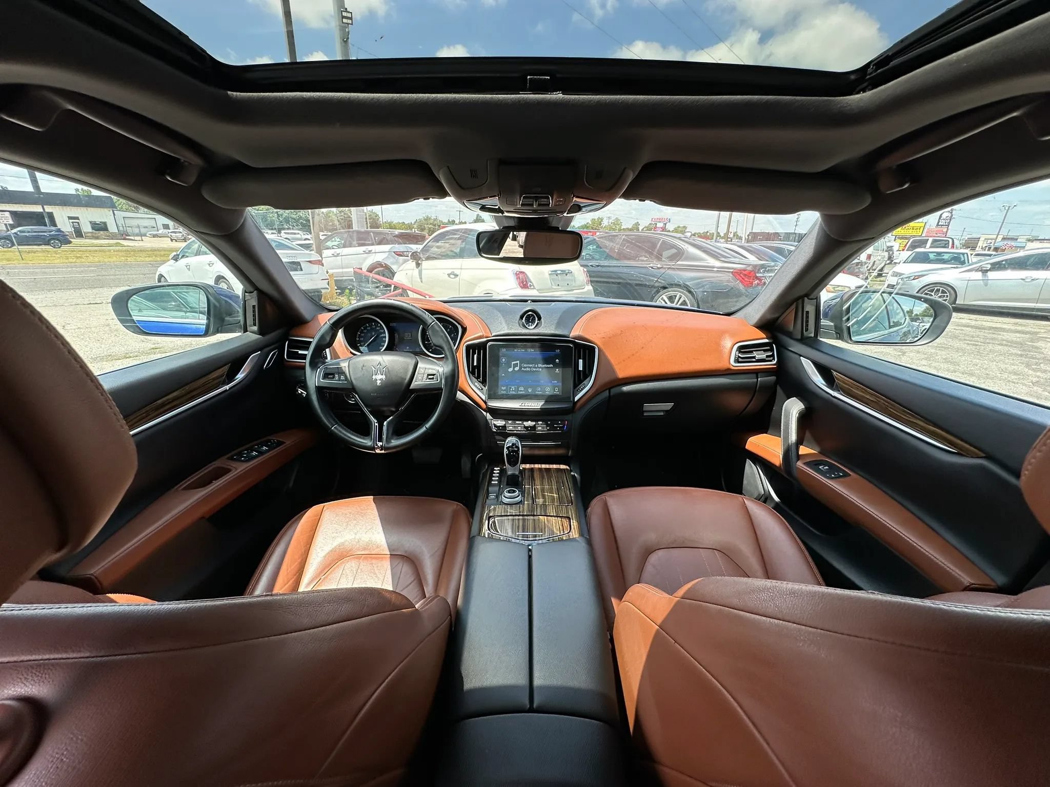 Used 2018 Maserati Ghibli S Q4 AWD/4WD image 2