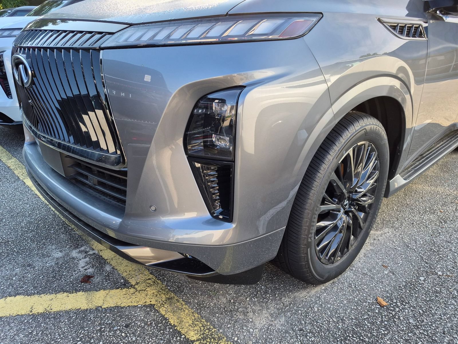 New 2027 INFINITI QX80 Autograph w/ Premium Cargo Package AWD/4WD image 7
