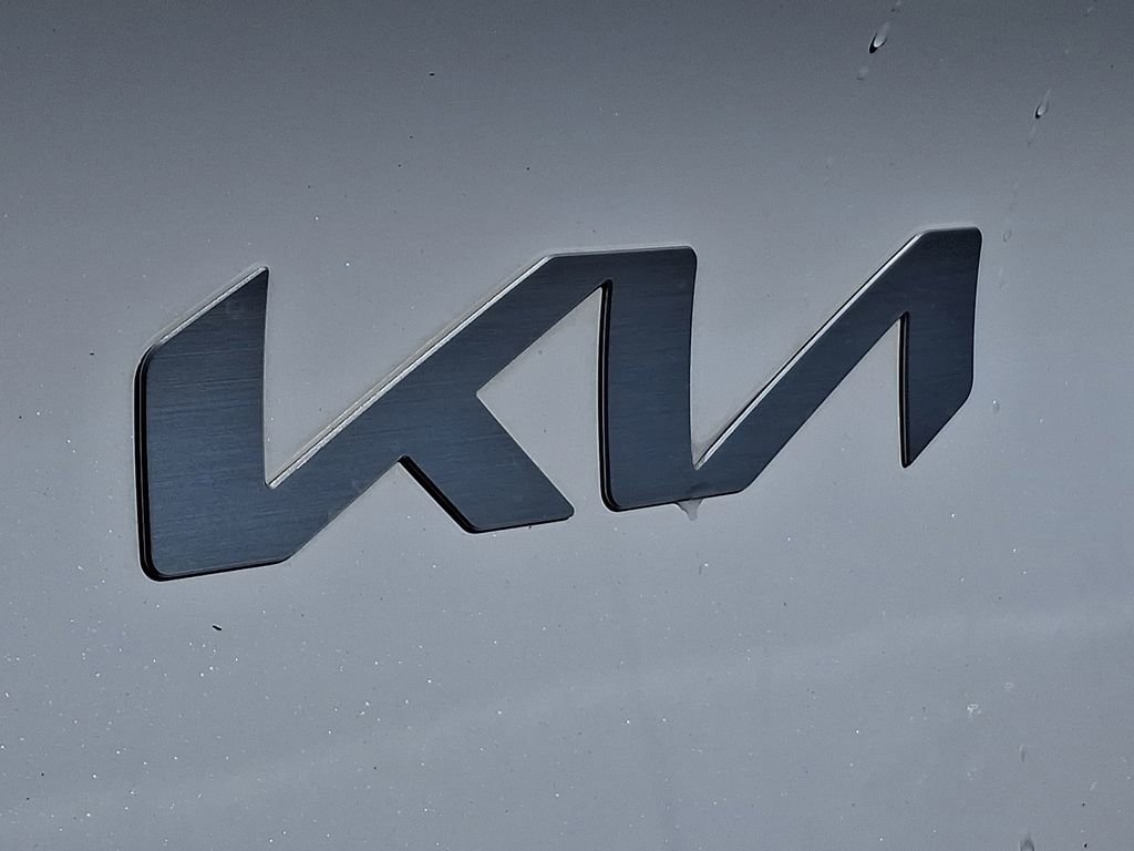Certified 2023 Kia Sportage SX image 31