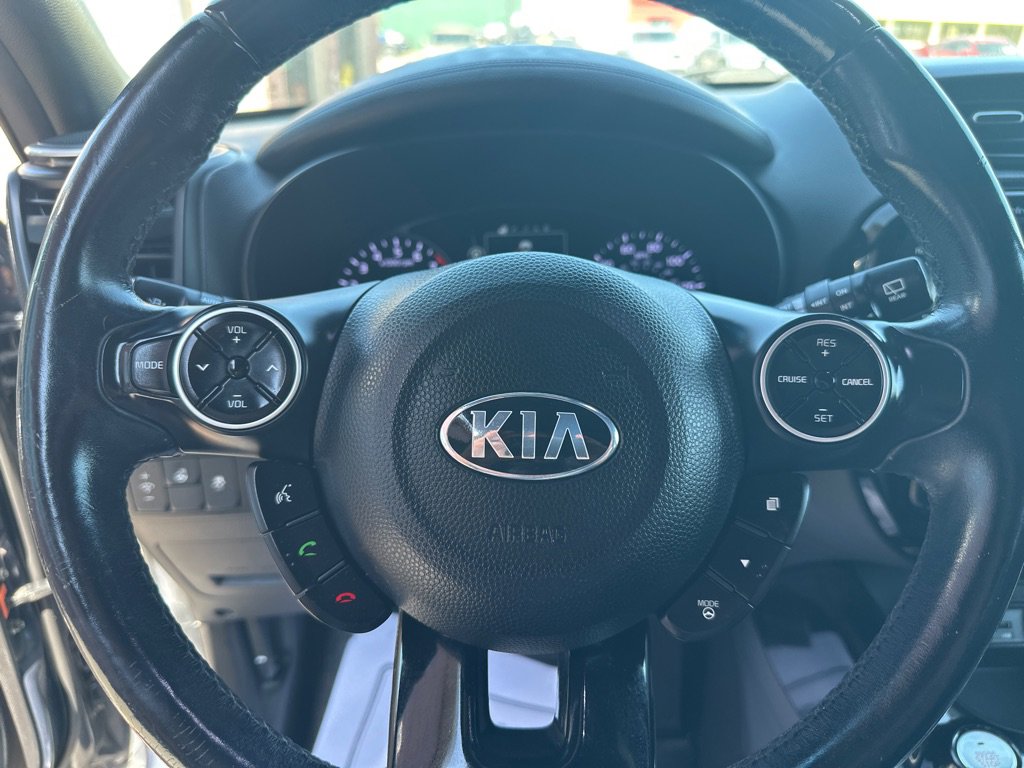 Used 2015 Kia Soul ! w/ Sun & Sound Package image 25