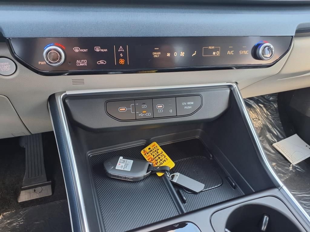 New 2026 Kia Carnival SX image 21